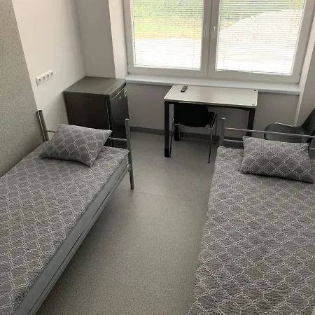 Pracowniczy Bed4rent Hotel Szczytnica